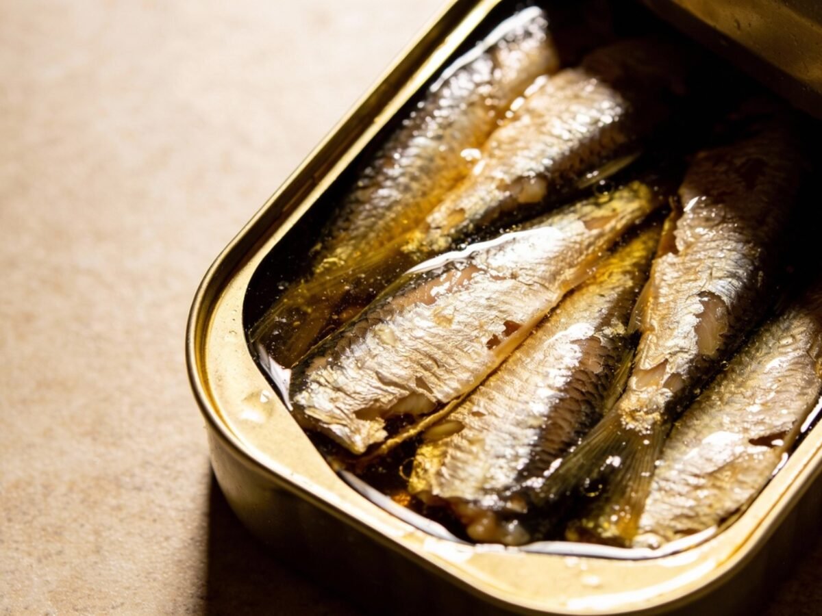 O alimento enlatado rico em vitaminas que quase ninguém lembra