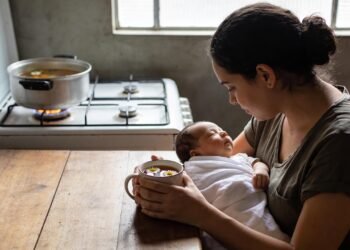 Pós-parto com mais aconchego: como usar ervas na alimentação diária