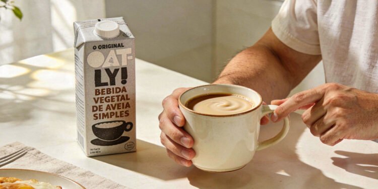 Os melhores leites vegetais para evitar gases, inchaço e manter equilíbrio intestinal