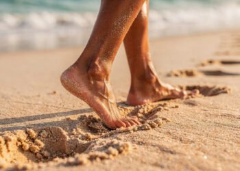 O que acontece com as suas articulações e com a queima calórica quando você caminha 15 minutos na areia fofa