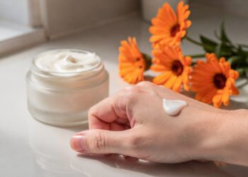 Essa planta delicada pode acalmar a pele irritada depois do banho