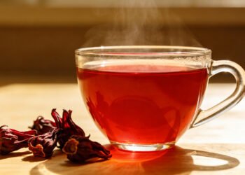 Essa bebida pouco conhecida pode ajudar quem sofre com retenção de líquidos