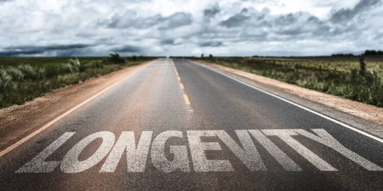 O segredo das Zonas Azuis para envelhecer bem - Créditos: depositphotos.com / gustavofrazao