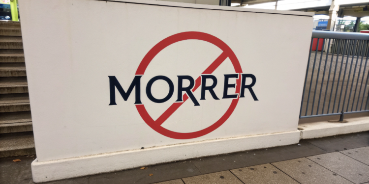 O país onde morrer é ilegal: a história real por trás dessa regra bizarra