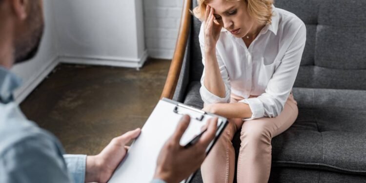 Como o "ruído visual" do seu quarto está destruindo sua saúde mental