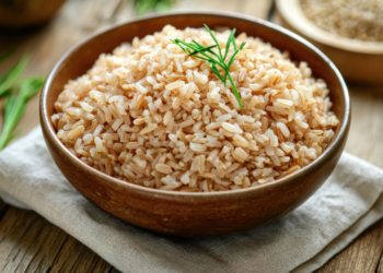 Arroz integral ou quinoa: qual é melhor para proteína, fibras e controle do açúcar no sangue?