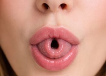 Qual o significado psicológico da capacidade de dobrar a língua em forma de "U"?