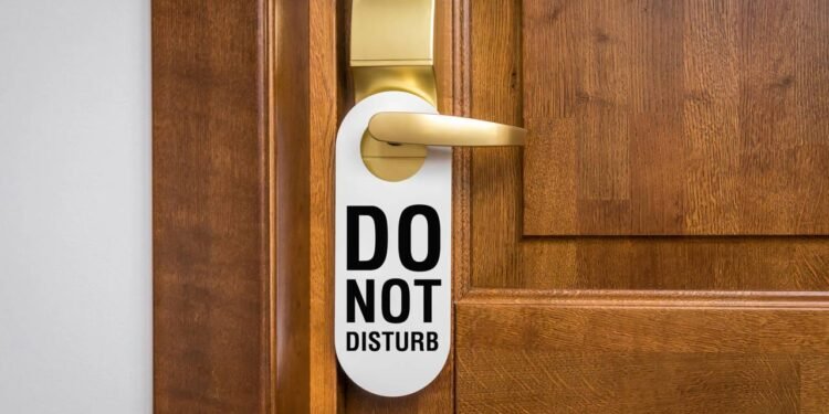 O erro comum no quarto que pode afetar a qualidade do sono - Créditos: depositphotos.com / andriano_cz