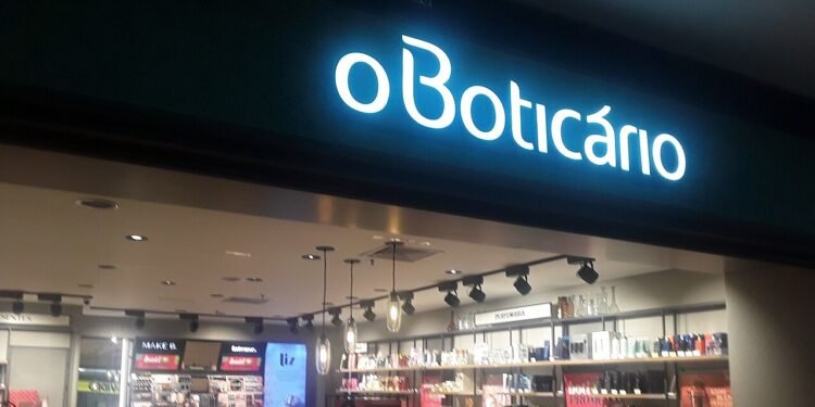 Os 4 perfumes femininos de O Boticário ideais para quem gosta de fragrâncias doces