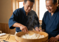 Sushimen japoneses concordam, para deixar o arroz mais saboroso e brilhante, o segredo está no tempero ainda quente