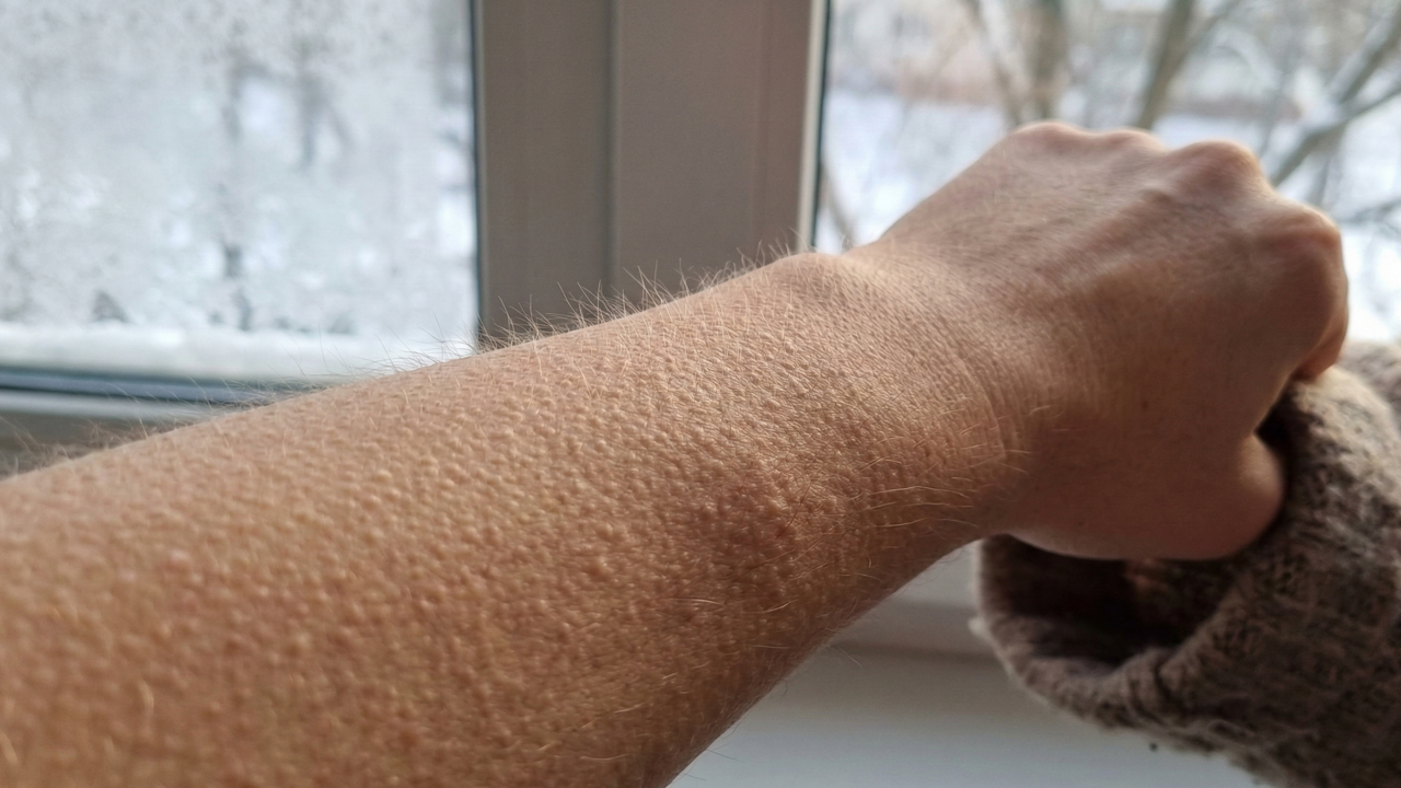 Por que sentimos arrepios e o que acontece no corpo durante essa reação