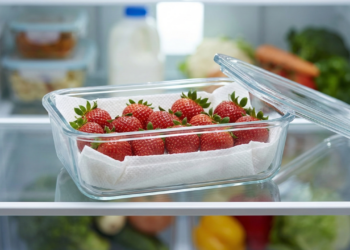 Os morangos podem durar até 10 dias sem estragar se você armazená-los dessa maneira na geladeira