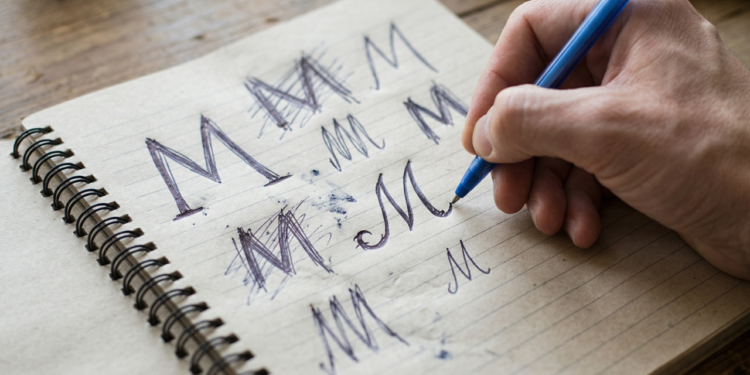 Como uma pessoa ansiosa escreve a letra M, de acordo com a grafologia