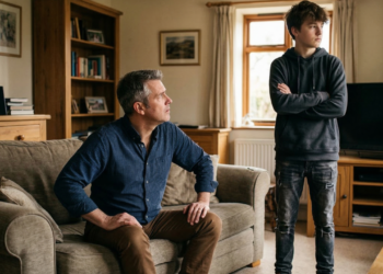 Psicólogos descobriram que a maioria das brigas entre pais e filhos adolescentes não é sobre desobediência. É sobre interpretação de respeito