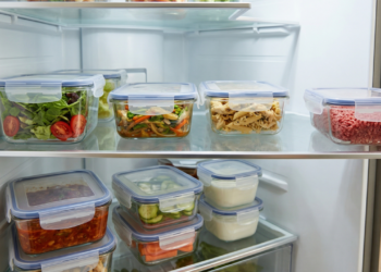 Poucas pessoas sabem por que é melhor guardar alimentos na geladeira em potes fechados