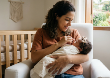 O nome de menina com 4 letras que está virando tendência entre mães brasileiras