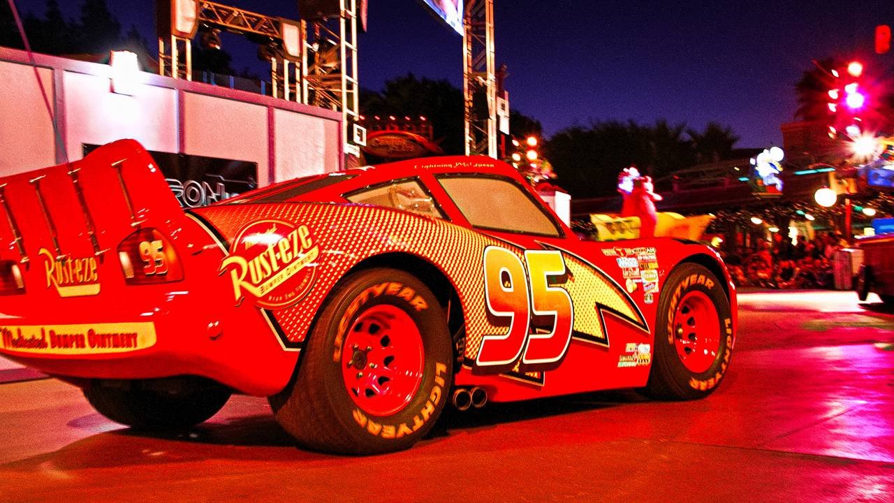 O que significa a frase “Você acha que não sei o que é ser esquecido?”, dita por Doc Hudson em Carros, e a dor silenciosa por trás do personagem