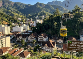 A "Suíça Fluminense" surgiu por um Decreto Real de um antigo rei e hoje encanta turistas 136 km do RJ com natureza e clima europeu