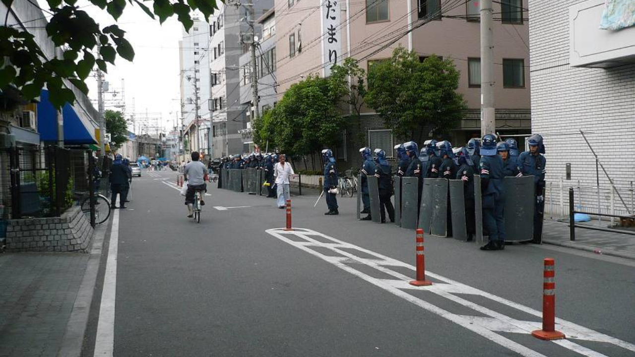 No Japão, bairros considerados “simples” oferecem segurança e organização que muitas metrópoles ainda buscam
