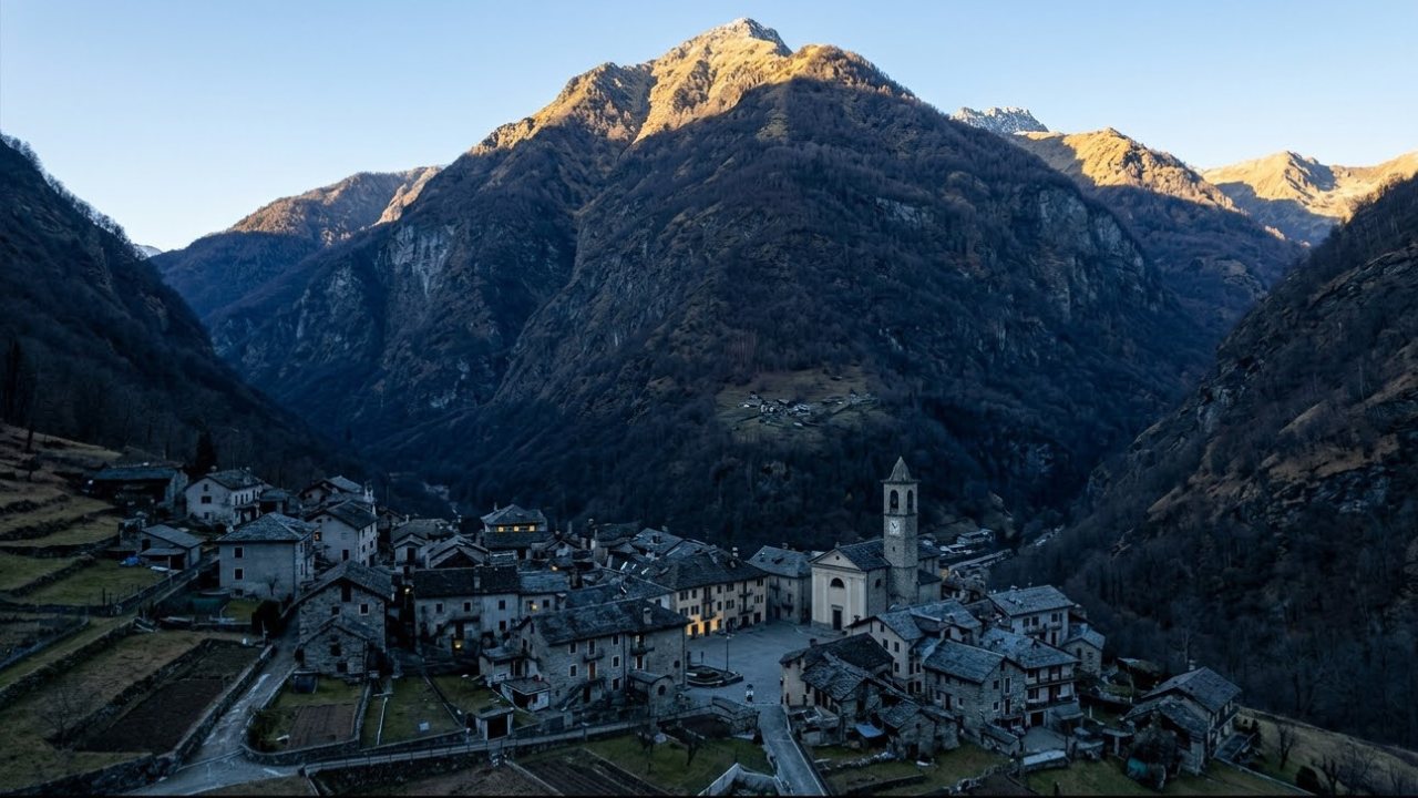 Uma vila na Itália usa um espelho gigante no topo da montanha para refletir a luz solar na cidade durante o inverno