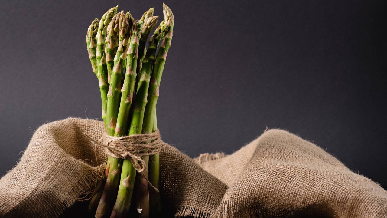 3 vegetais perenes que continuam produzindo mesmo depois de anos no jardim