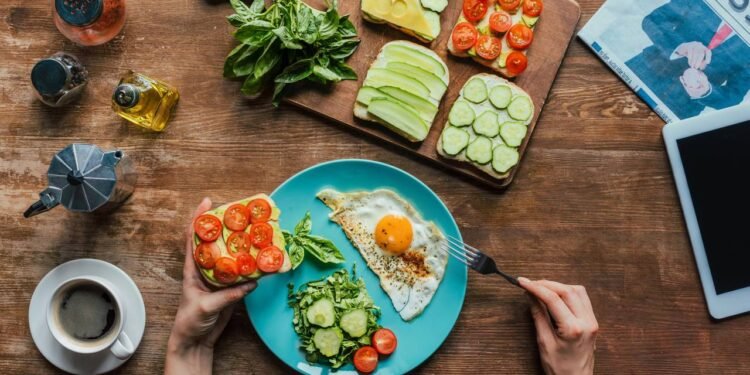 Os alimentos comuns no café da manhã que podem elevar rapidamente o nível de açúcar no sangue