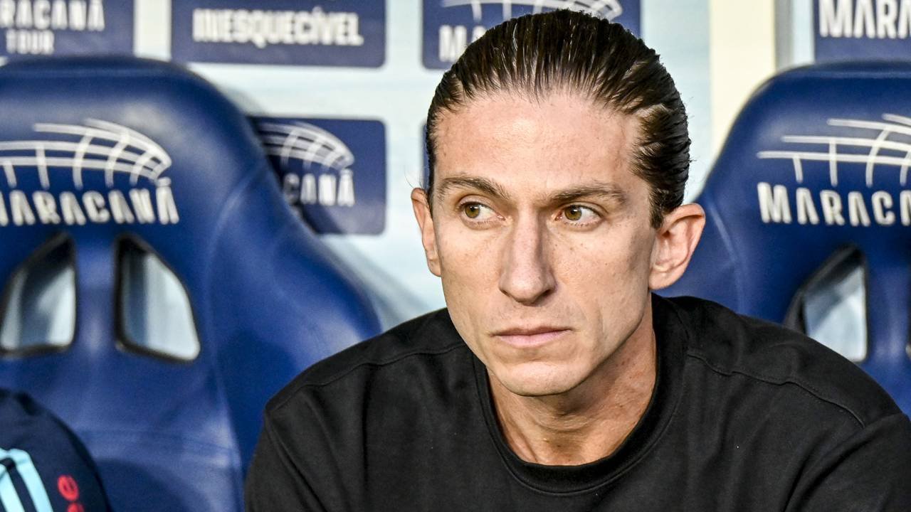 Flamengo pagará salários a Filipe Luís até técnico arranjar novo clube