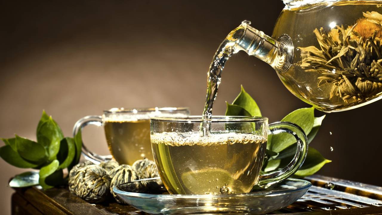 A planta tradicional muito usada para apoiar o fígado e ajudar na digestão de alimentos gordurosos