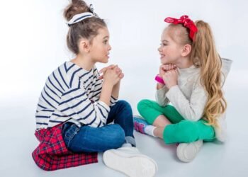 O nome de bebê que é associado a crianças mais sociáveis e comunicativas