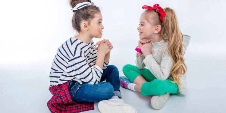 O nome de bebê que é associado a crianças mais sociáveis e comunicativas