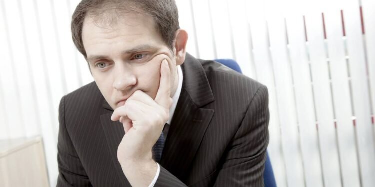 O detalhe psicológico que explica por que decidir pode gerar tanto sofrimento - Créditos: depositphotos.com / sebastiangauert