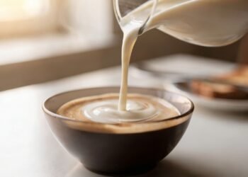 Muitas pessoas estão deixando o leite comum de lado depois de conhecer essa alternativa mais leve