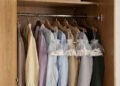 Adeus, mofo no guarda-roupa: o truque do giz de lousa que absorve a umidade antes de estragar suas roupas