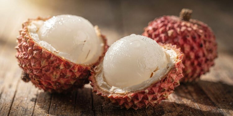 Pouca gente sabe, mas essa fruta doce pode ajudar na hidratação do corpo