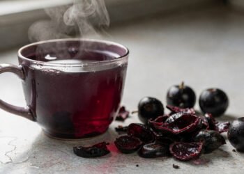 O chá feito com algo que iria para o lixo e vem ajudando o intestino de muita gente