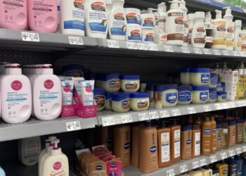 Os 5 melhores hidratantes faciais que deixam a pele macia e hidratada o dia inteiro