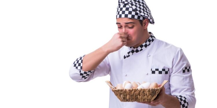 Como saber se um ovo está estragado sem precisar quebrá-lo nunca