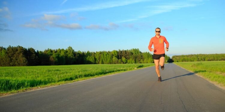 A caminhada de 10 minutos que pode salvar sua vida em 10 anos