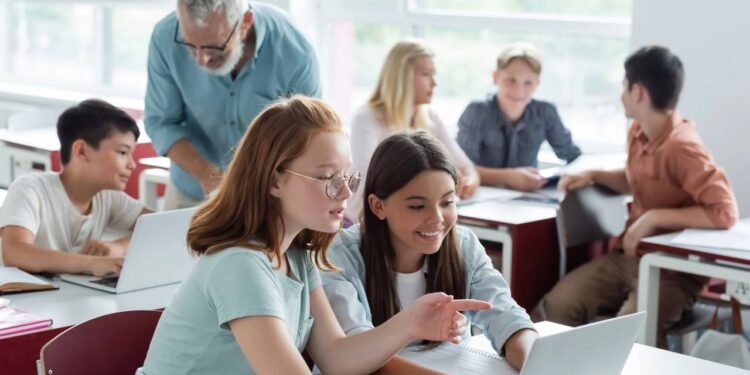 Pessoas nascidas em certos meses do ano tendem a ter melhor desempenho escolar, apontam pesquisas