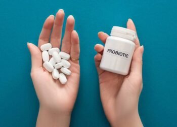 O probiótico que pode aliviar inchaço intestinal e ainda melhorar o humor