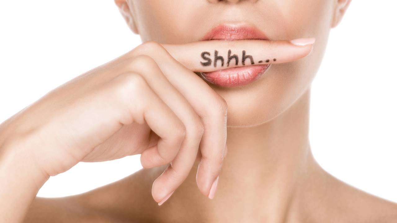 A maioria das pessoas não percebe que quem se cala em certas situações não é fraco, está evitando desgastes desnecessários