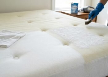 Passar bicarbonato no colchão: para que é recomendado e quando fazer para melhores resultados