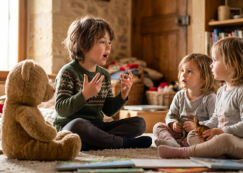 Estudos mostram que crianças que ouviam histórias antes de dormir estavam desenvolvendo melhor capacidade de comunicação