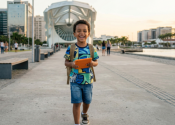 O nome masculino de 3 letras que está crescendo no Brasil por ser moderno e fácil de pronunciar