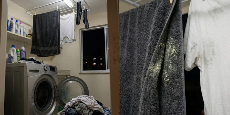 Poucas pessoas sabem por que não é indicado lavar roupas à noite em algumas situações