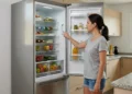 A função pouco usada da geladeira que pode ajudar a economizar energia nos dias mais quentes