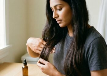 6 hábitos de mulheres indianas que ajudam o cabelo a crescer mais forte e saudável