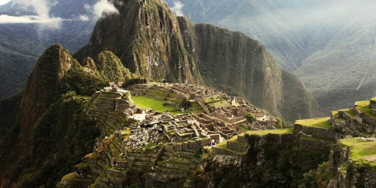 Embora muitos acreditem que a cidade fosse apenas um refúgio real para o imperador Pachacuti - Créditos: depositphotos.com / mbisof@email.cz