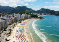 Com 27 praias a 95 km de São Paulo, a Pérola do Atlântico tem a praia mais premiada da América do Sul
