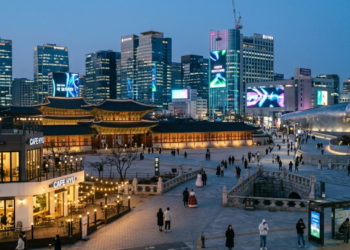 Quem sonha unir passado e futuro, escolhe essa capital com palácios de 600 anos, cafés modernos e muita tecnologia para viver